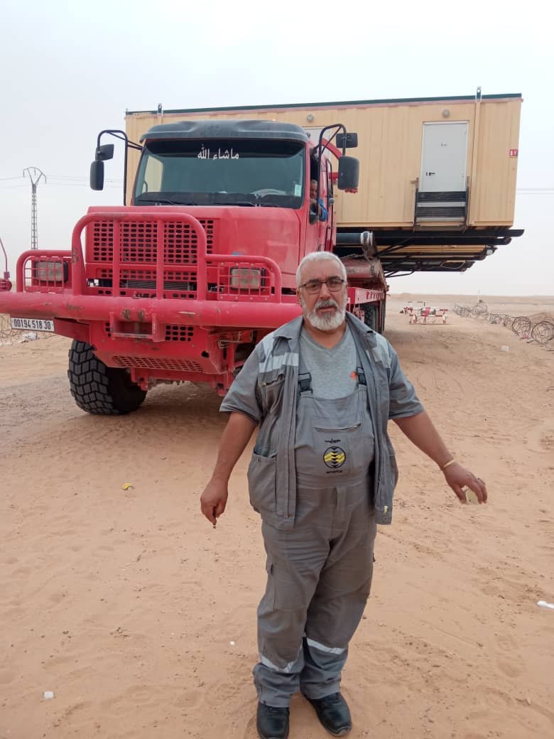 Hocine riad